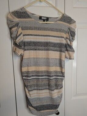 DKNY Women's Striped Short Sleeve Pullover Top in Cream &  Black
